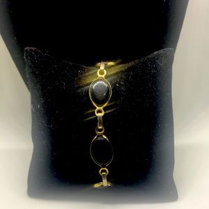Vintage Black Cabochon Oval Bracelet